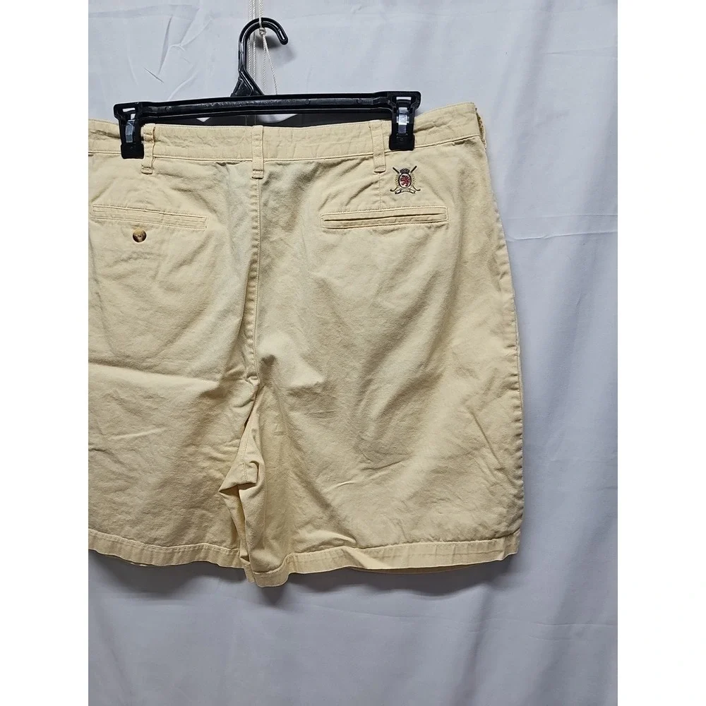 Tommy Hilfiger Mens Golf Shorts 38 Yellow Chino Pleated Slash Pockets 7'' Inseam